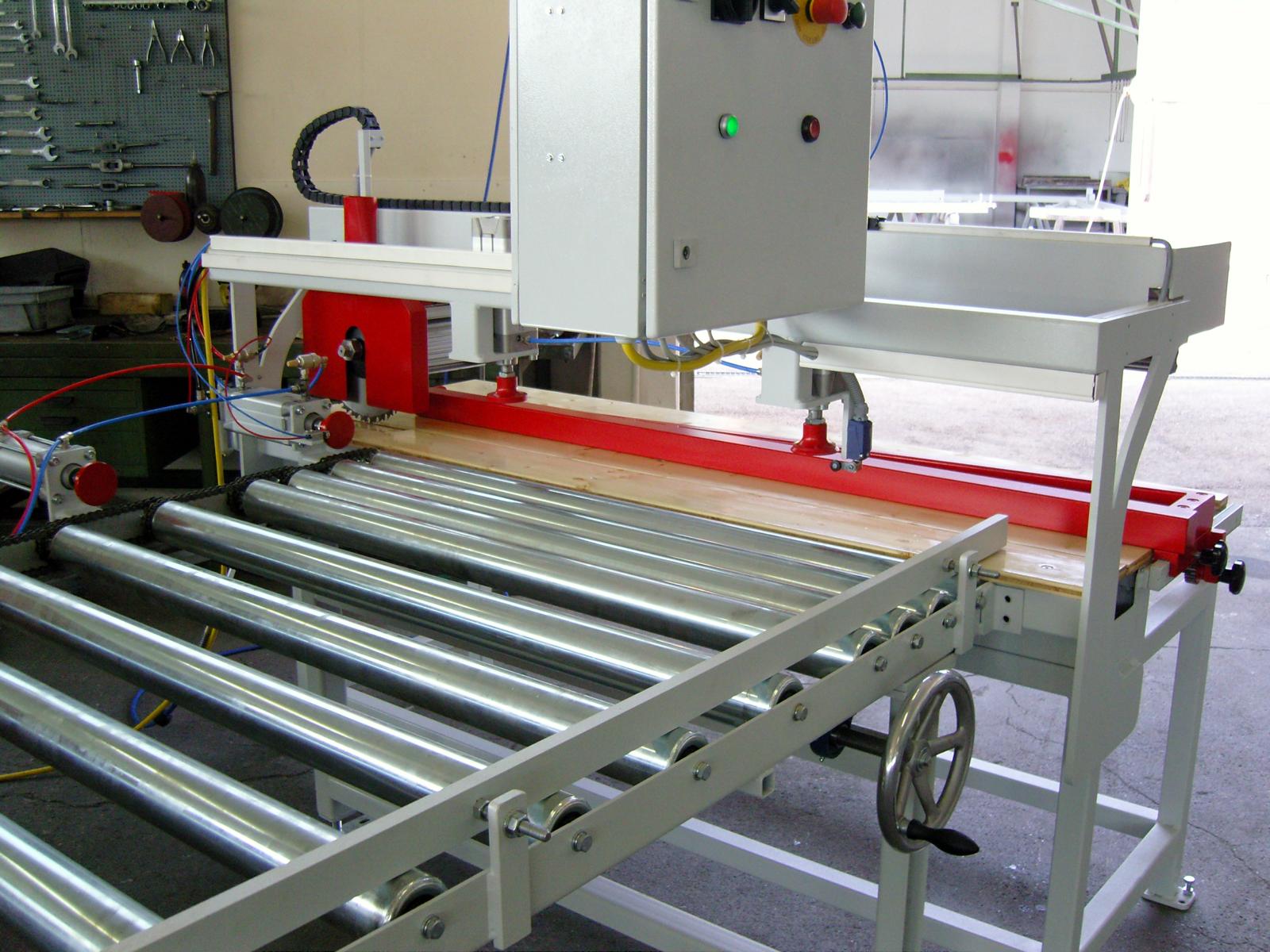 Hot Plate press with roller conveyor and mitre saw